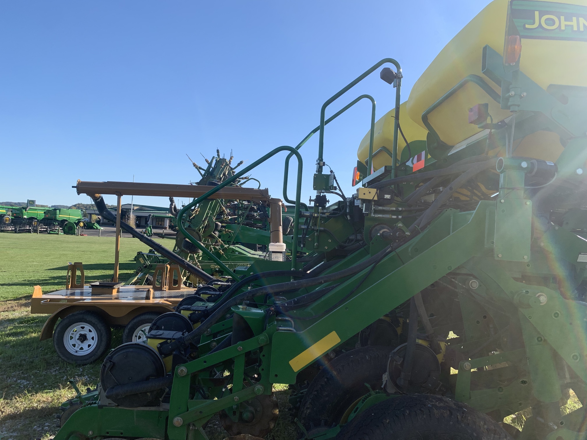 2010 John Deere 1790 Image 2
