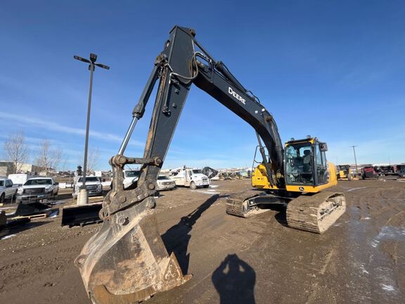 2023 John Deere 210G LC