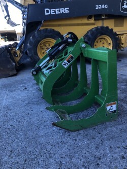 2021 John Deere AV20F Image 1