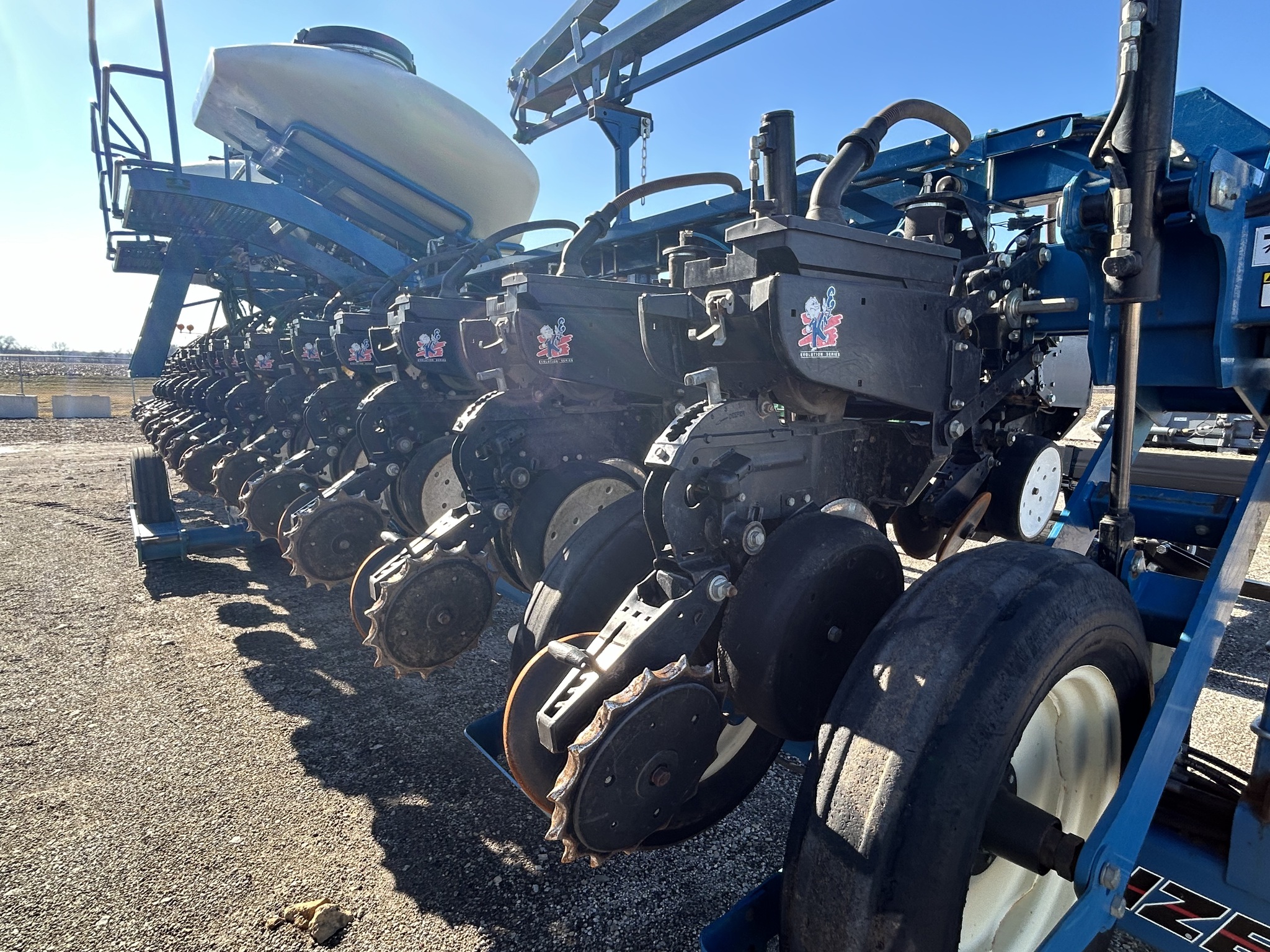  2012 Kinze 3660 at Heritage Tractor in Topeka, KS