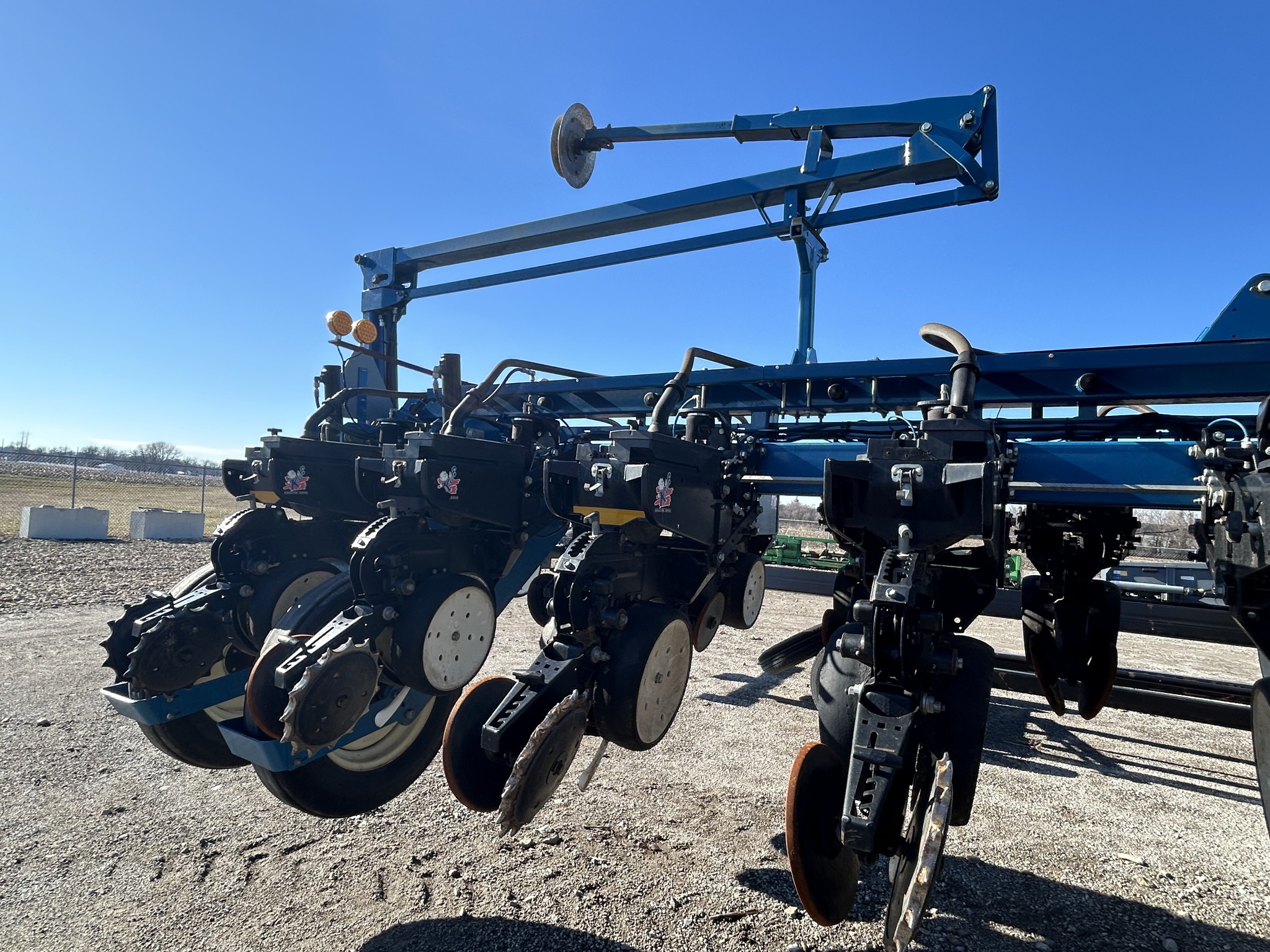  2012 Kinze 3660 at Heritage Tractor in Topeka, KS