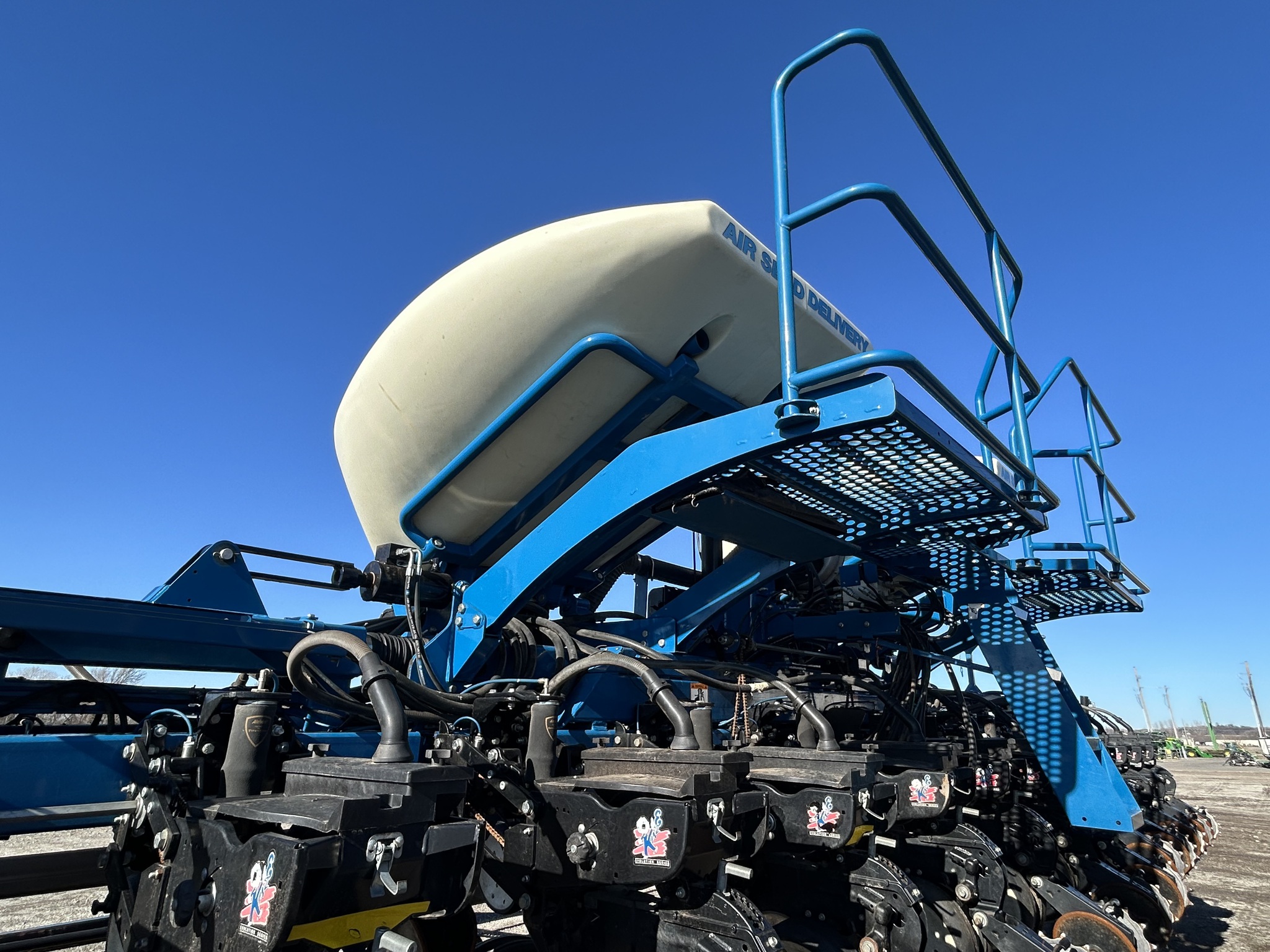  2012 Kinze 3660 at Heritage Tractor in Topeka, KS