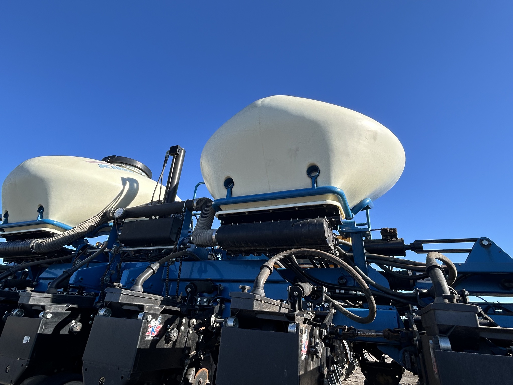  2012 Kinze 3660 at Heritage Tractor in Topeka, KS