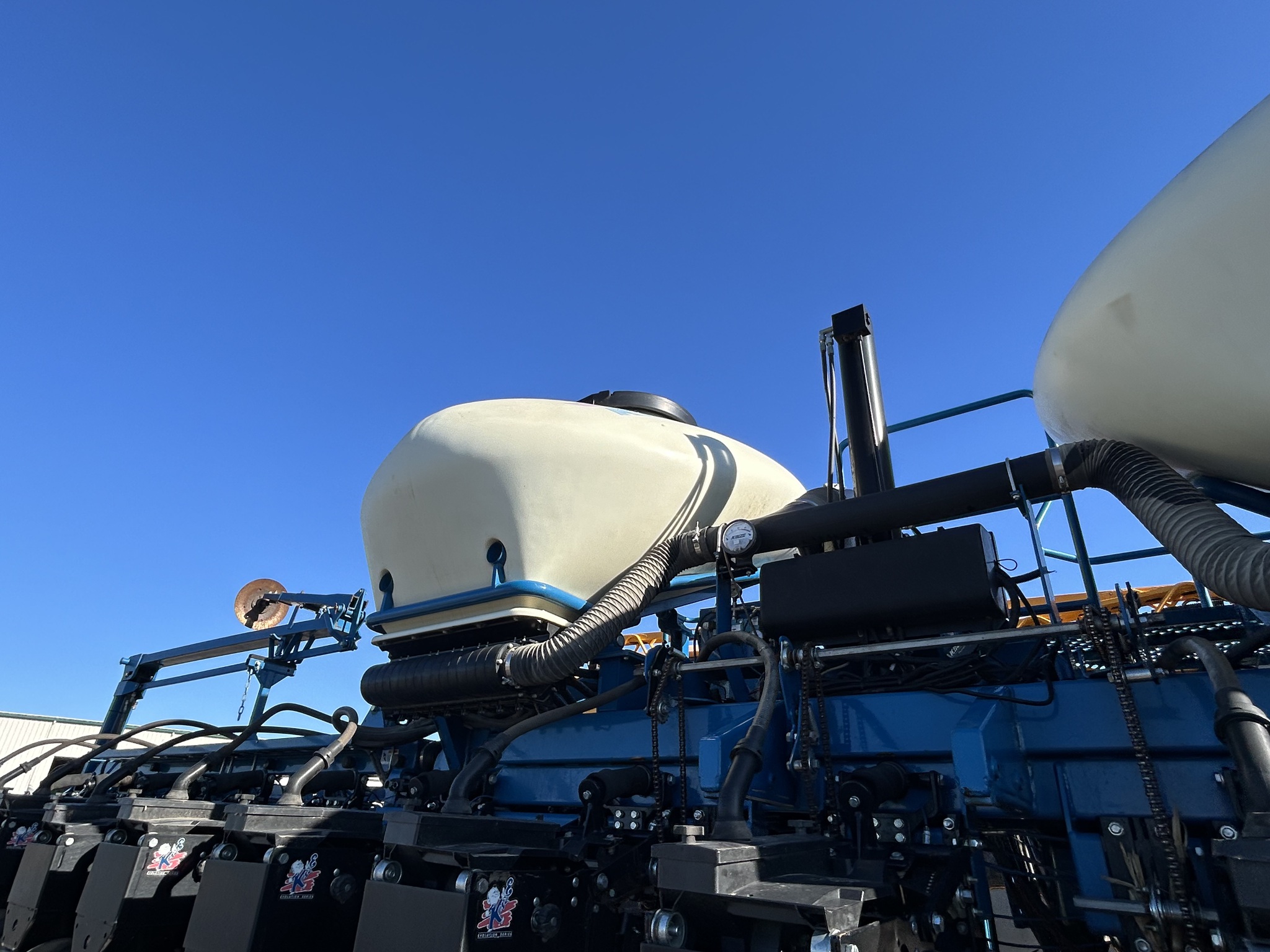  2012 Kinze 3660 at Heritage Tractor in Topeka, KS