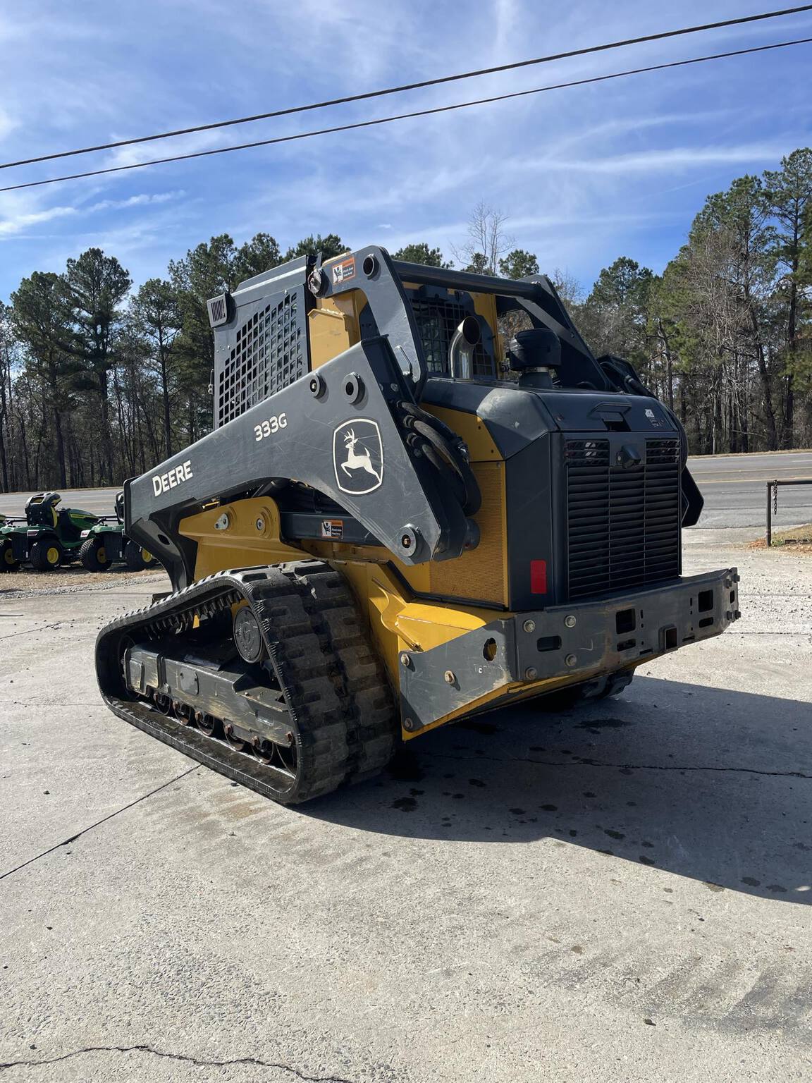 2022 John Deere 333G Image 1