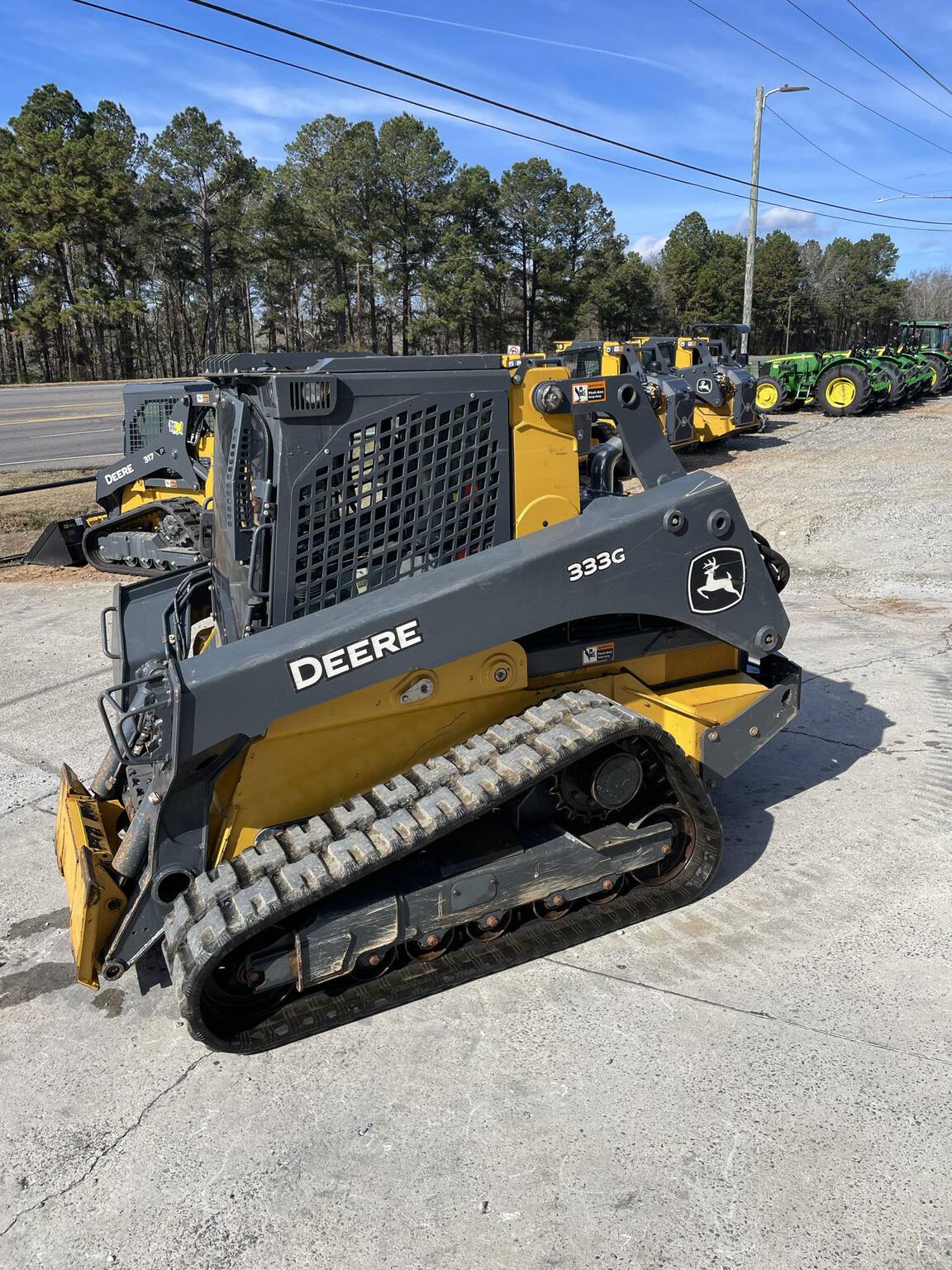 2022 John Deere 333G Image 3