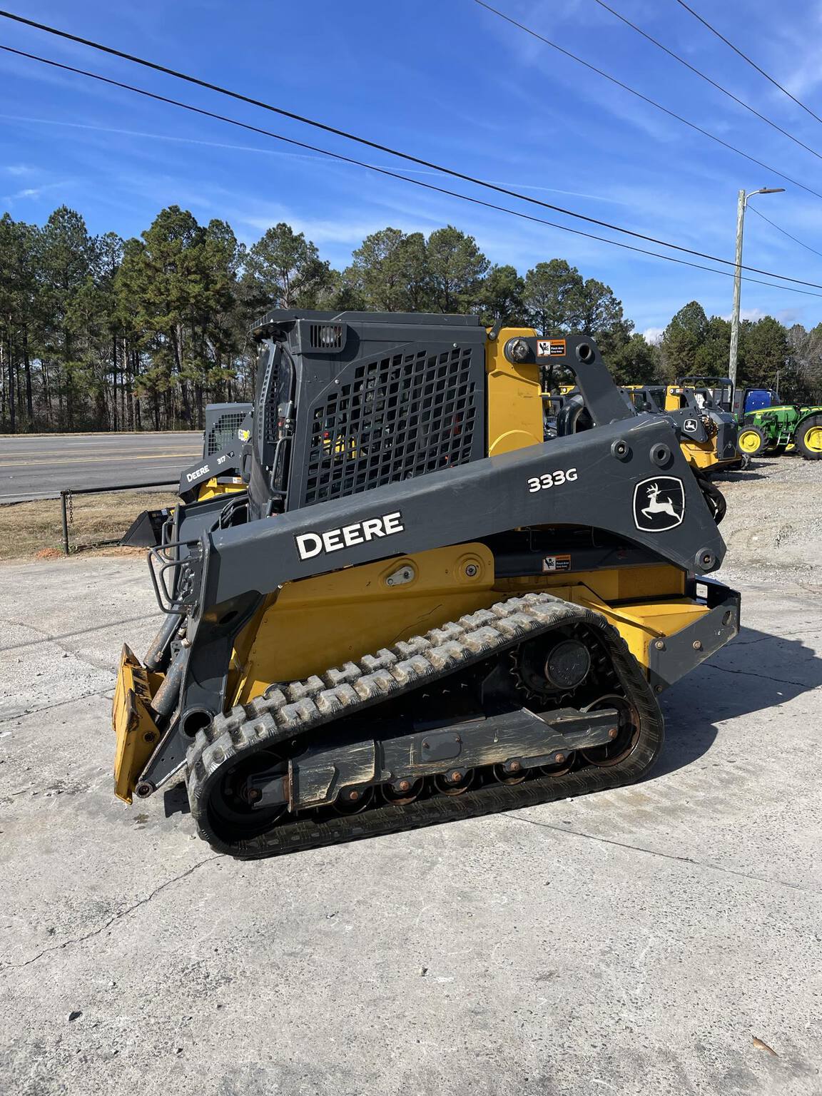 2022 John Deere 333G Image 6