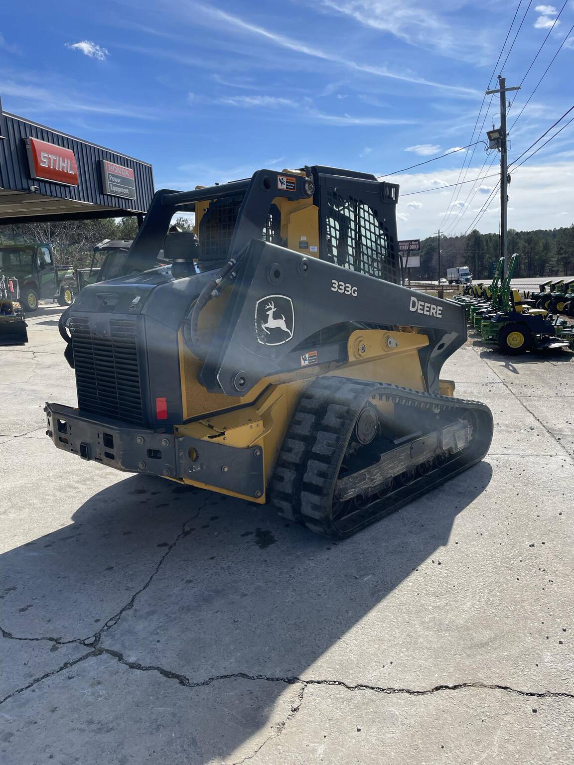 2022 John Deere 333G Image 9