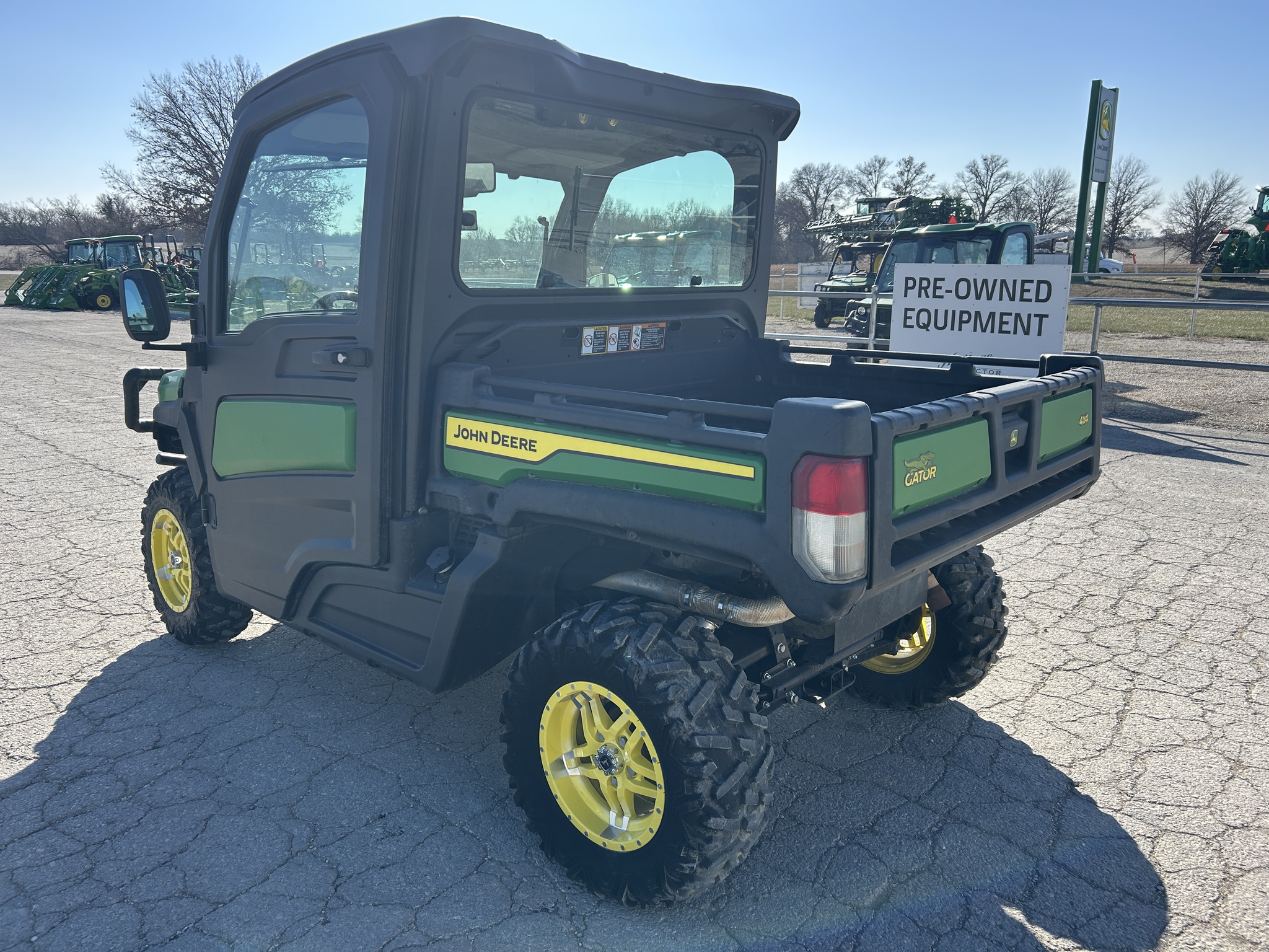  2023 John Deere XUV 835M at Heritage Tractor in Baldwin City, KS
