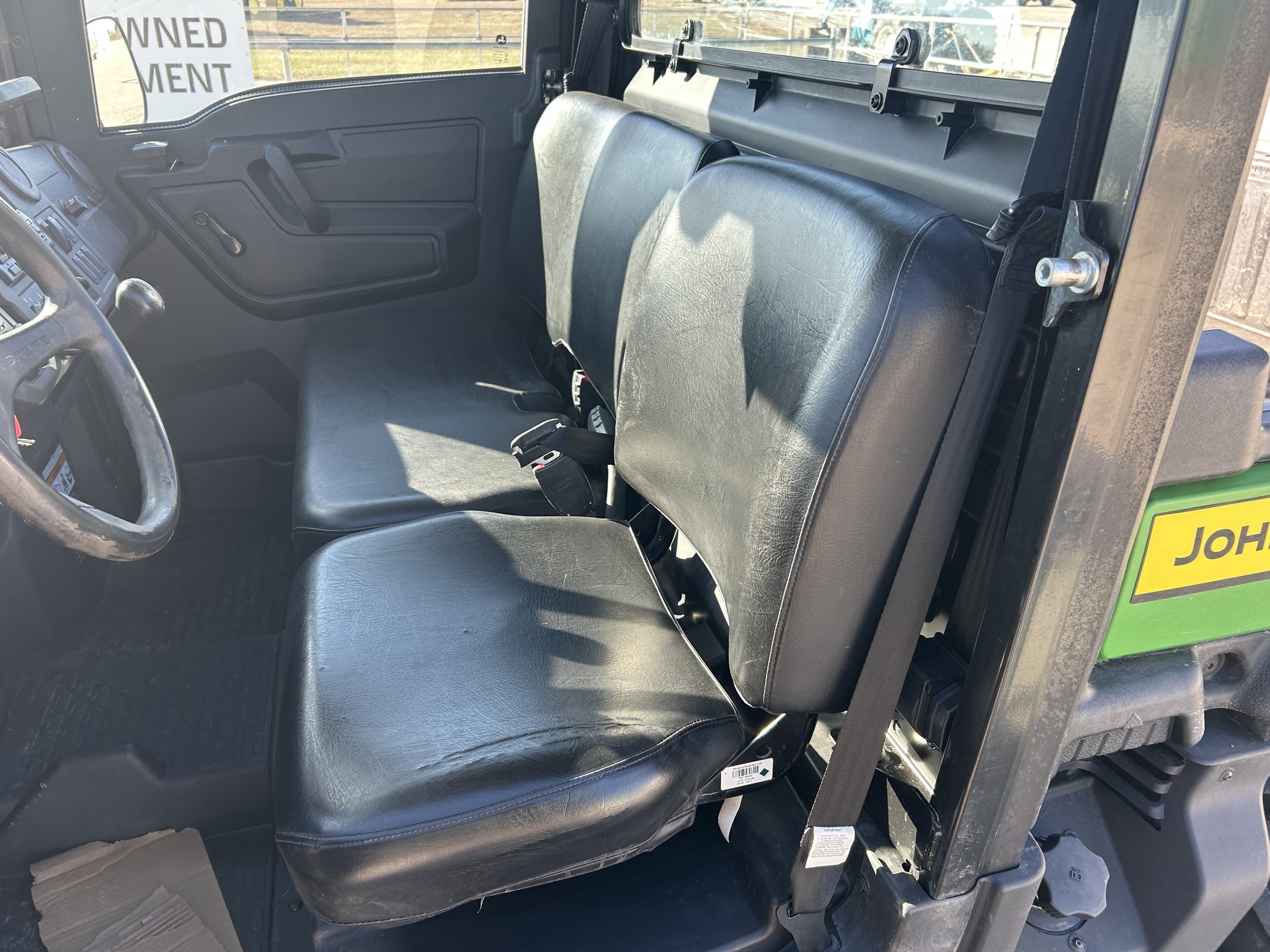  2023 John Deere XUV 835M at Heritage Tractor in Baldwin City, KS