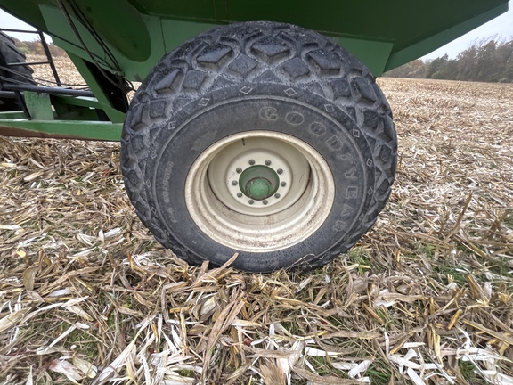 Used 1992 Unverferth GC772 Grain Carts at Koenig Equipment in Rushville, IN - Photo8