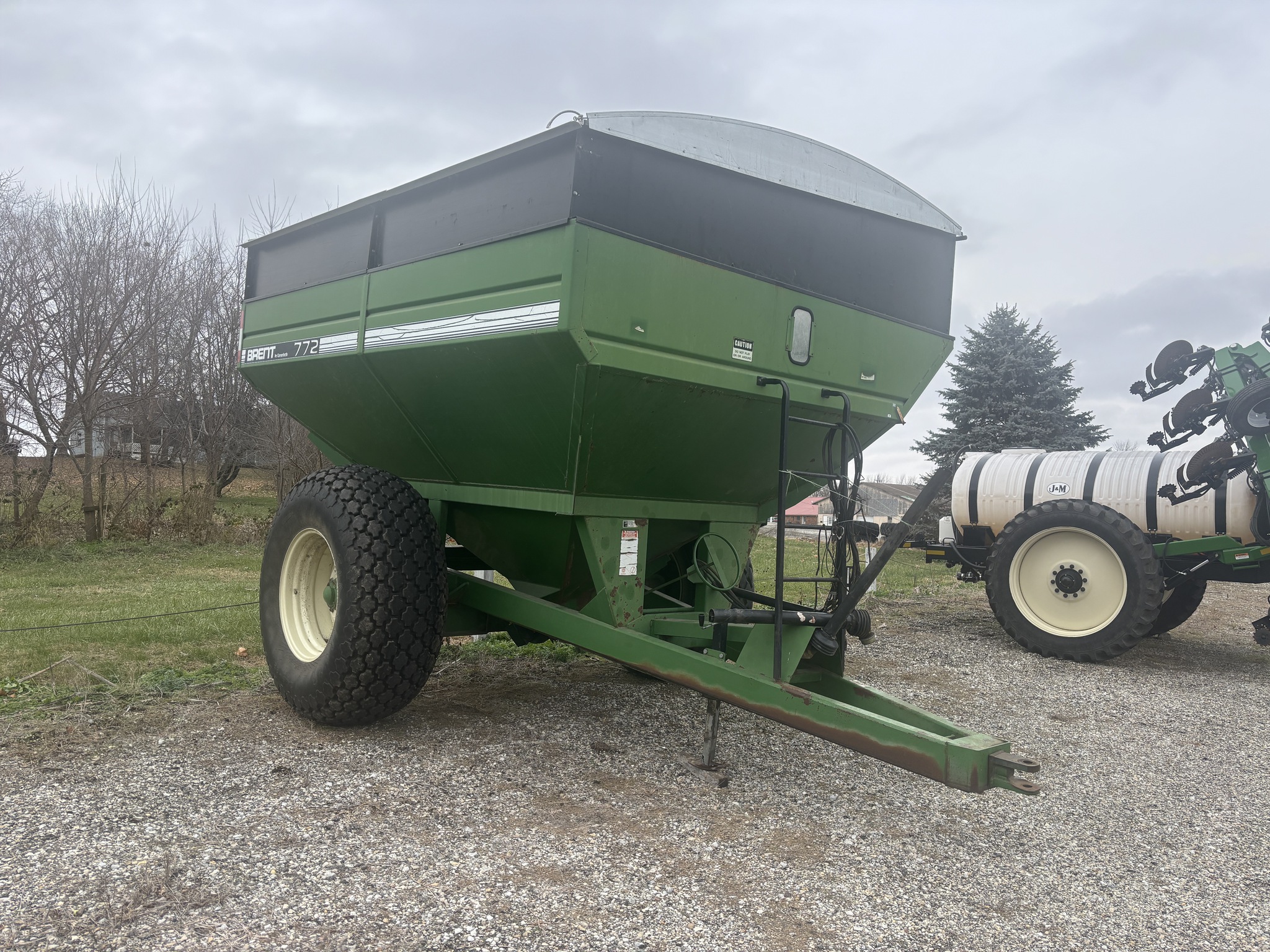 Used 1992 Unverferth GC772 Grain Carts at Koenig Equipment in Rushville, IN - PhotoXL1