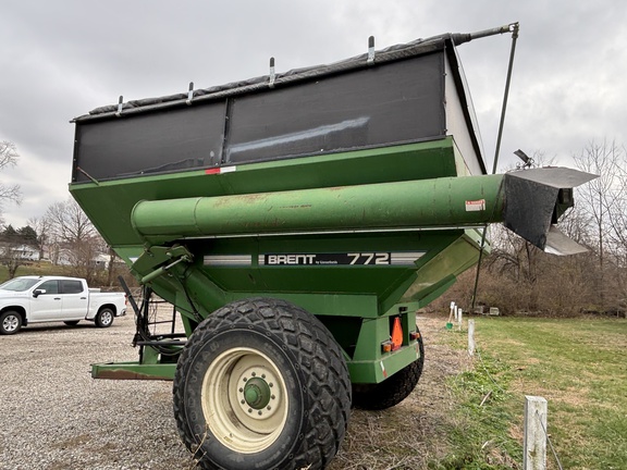 Used 1992 Unverferth GC772 Grain Carts at Koenig Equipment in Rushville, IN - Photo2