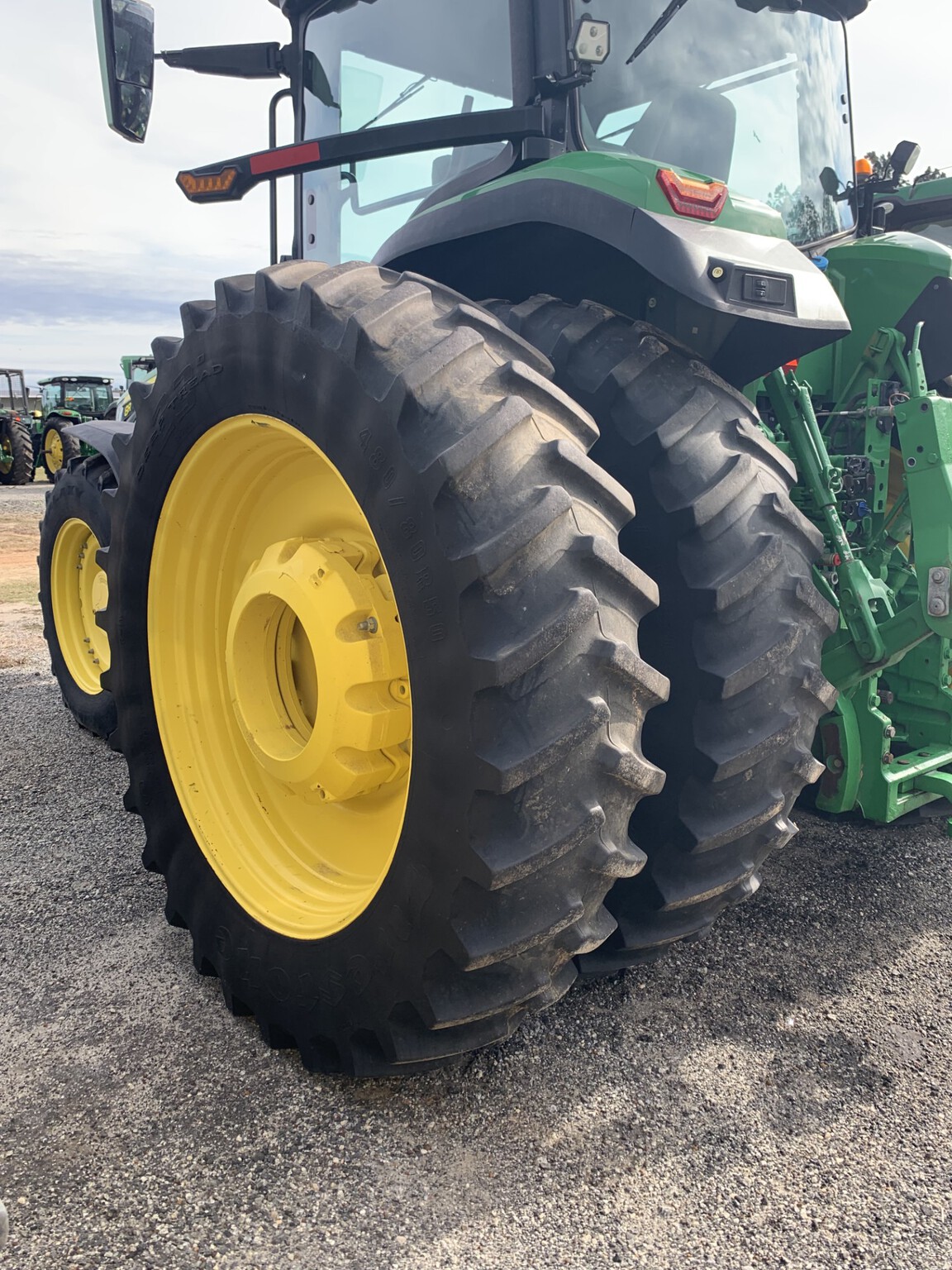2021 John Deere 8R 280 Image 4