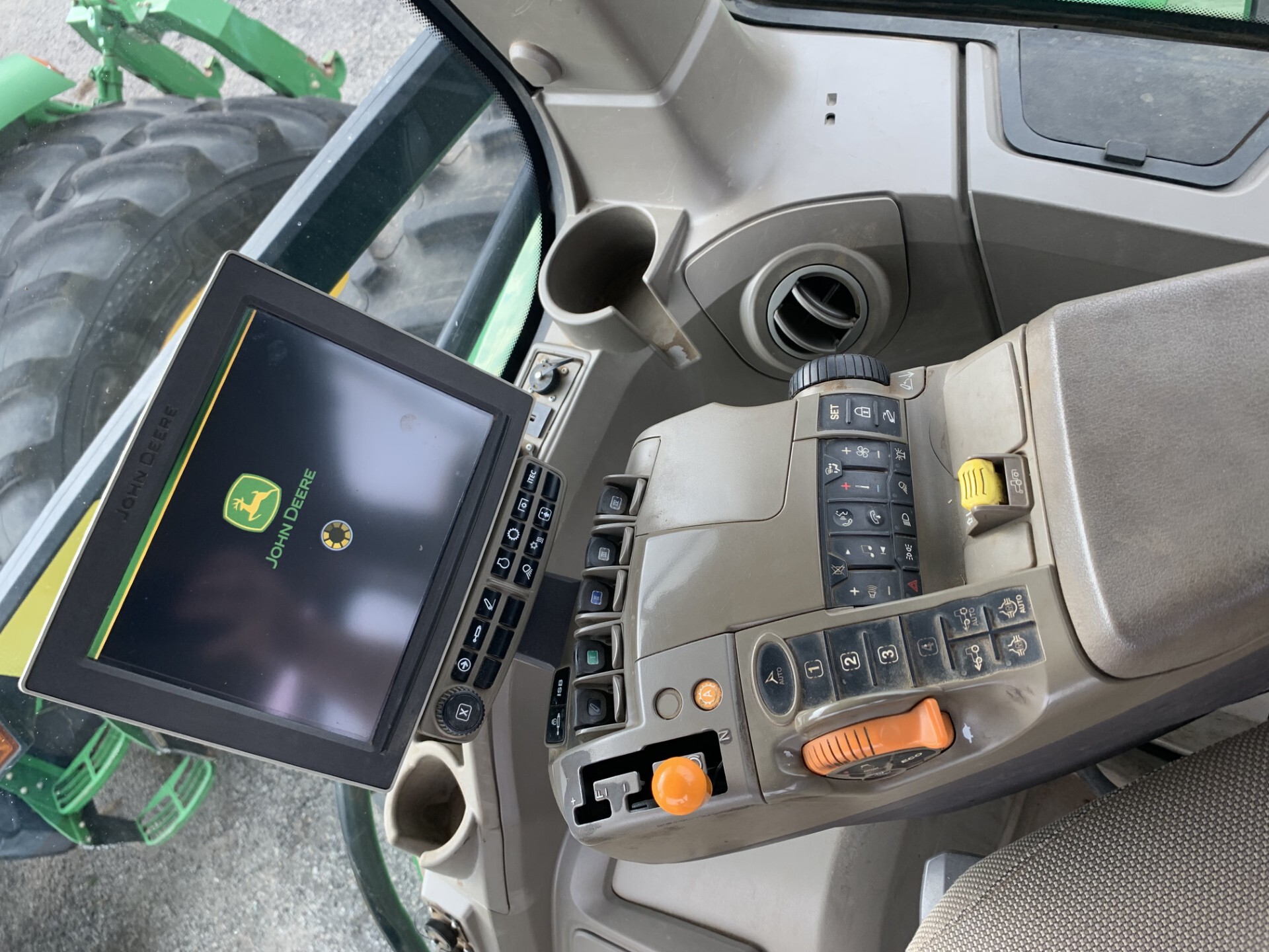 2021 John Deere 8R 280 Image 9