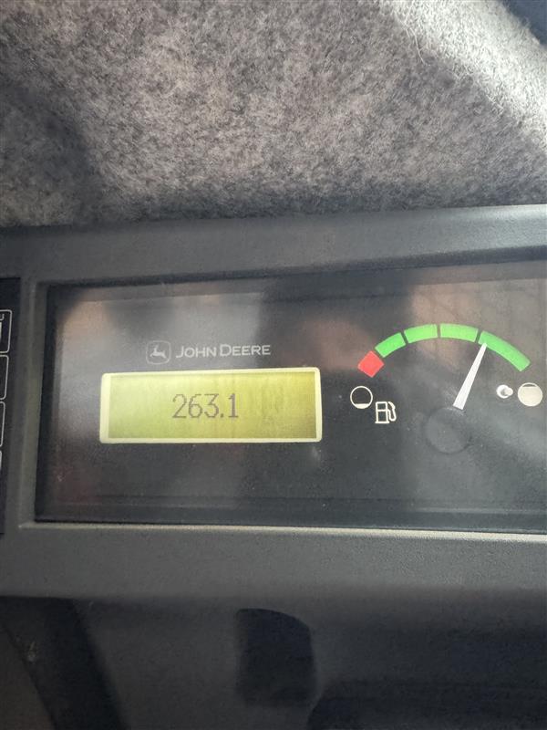 2023 John Deere 325G Image 4