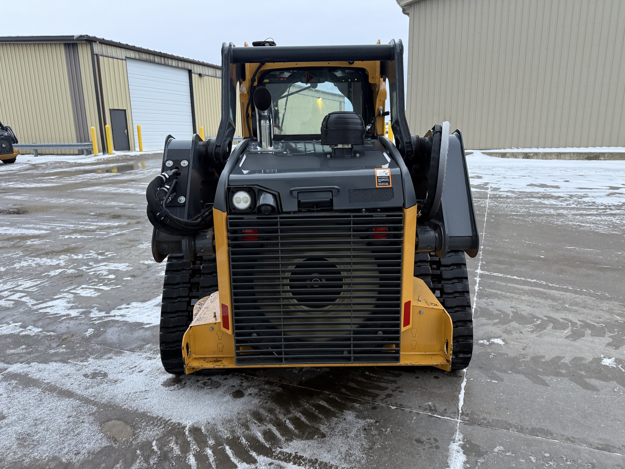 2023 John Deere 325G Image 4