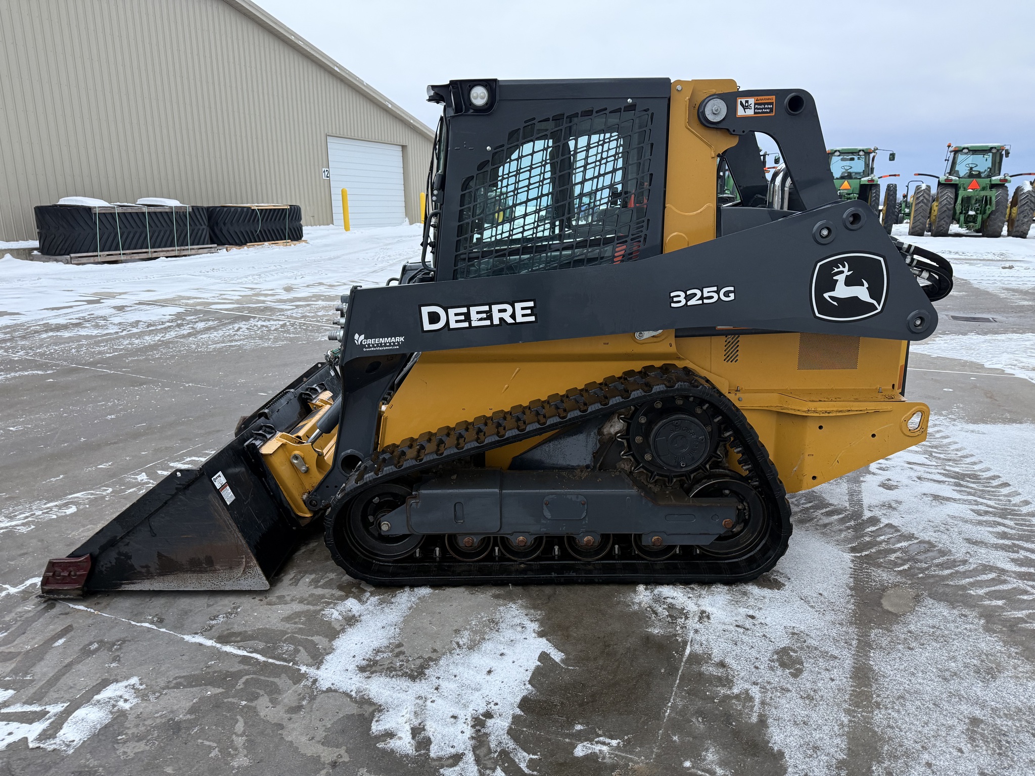 2023 John Deere 325G Image 6