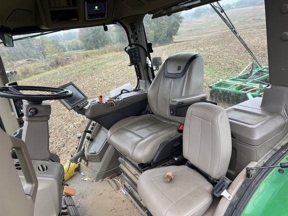 Photo of 2020 John Deere 8RX 370