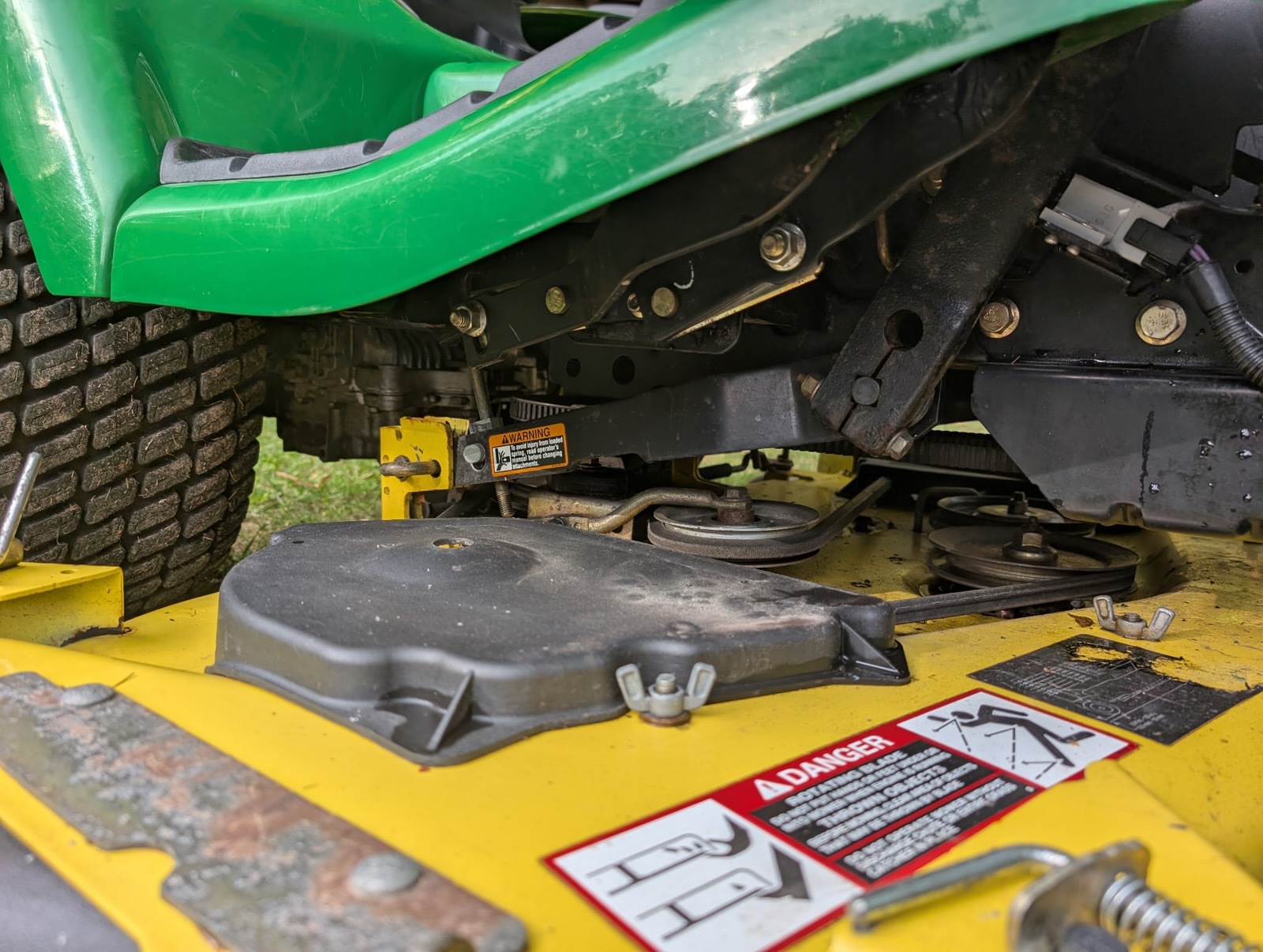 2010 John Deere X500 Image 2