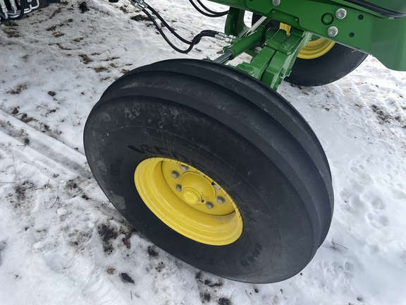 2025 John Deere 6155M - Photo3