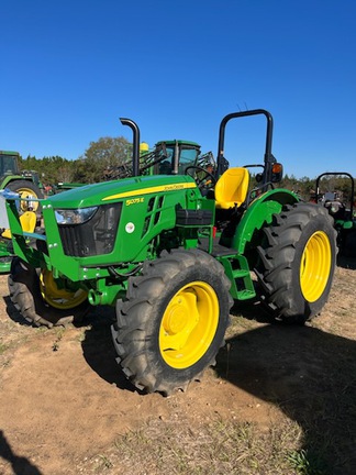 2025 John Deere 5075E Photo 1