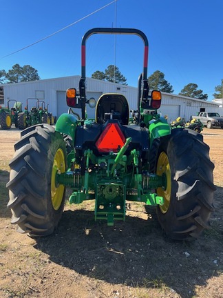 2025 John Deere 5075E Photo 5