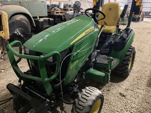 2022 John Deere 1025R - Photo2