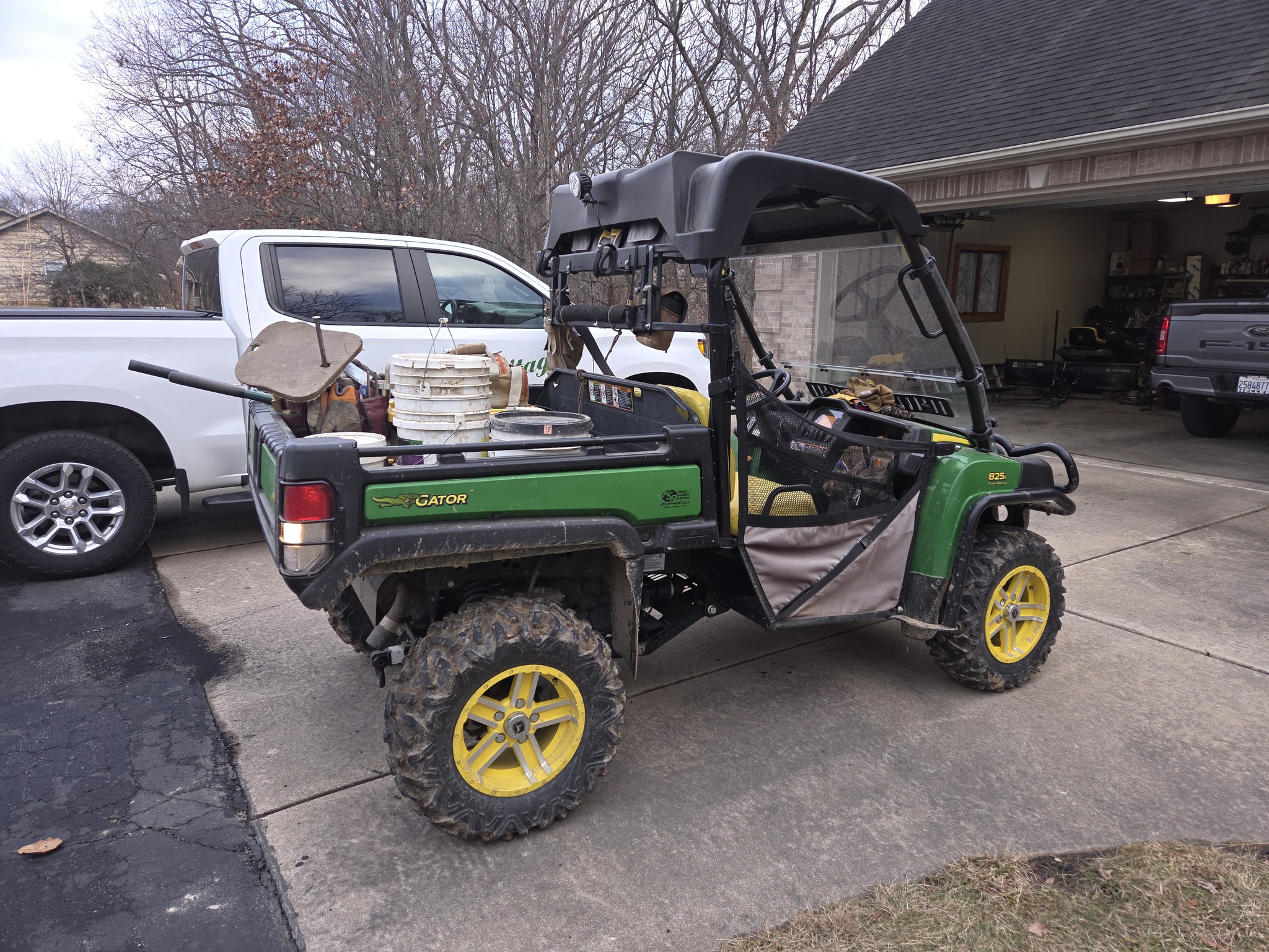  2016 John Deere XUV 825I GREEN at Heritage Tractor in Lacon, IL
