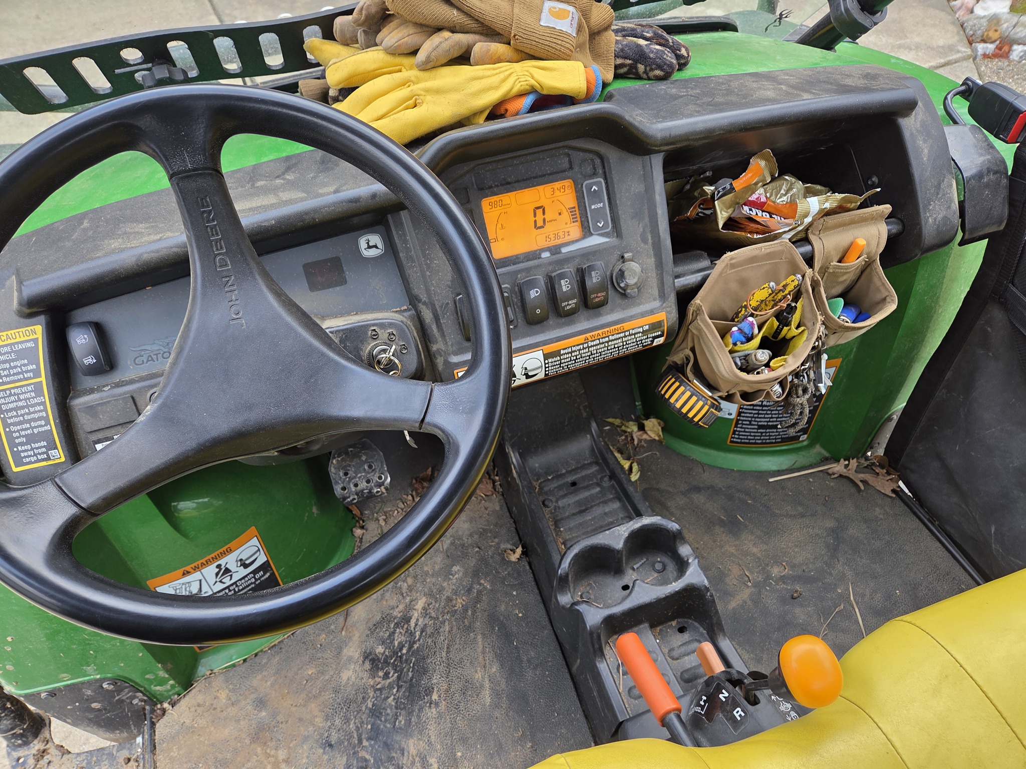  2016 John Deere XUV 825I GREEN at Heritage Tractor in Lacon, IL
