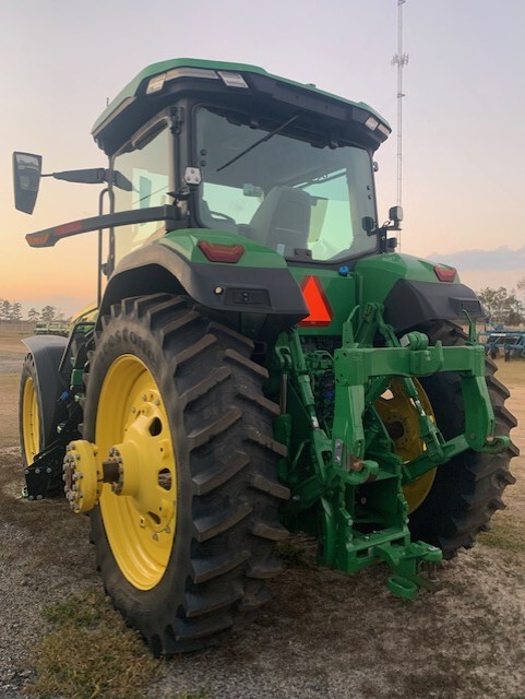 2024 John Deere 8R 250 Image 5