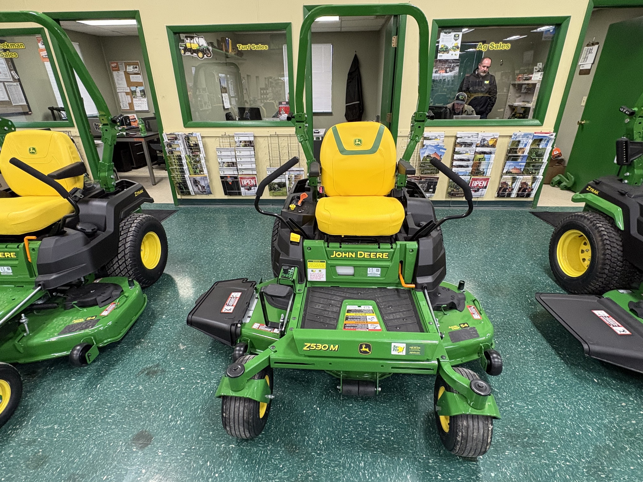 2026 John Deere Z530M Image 1