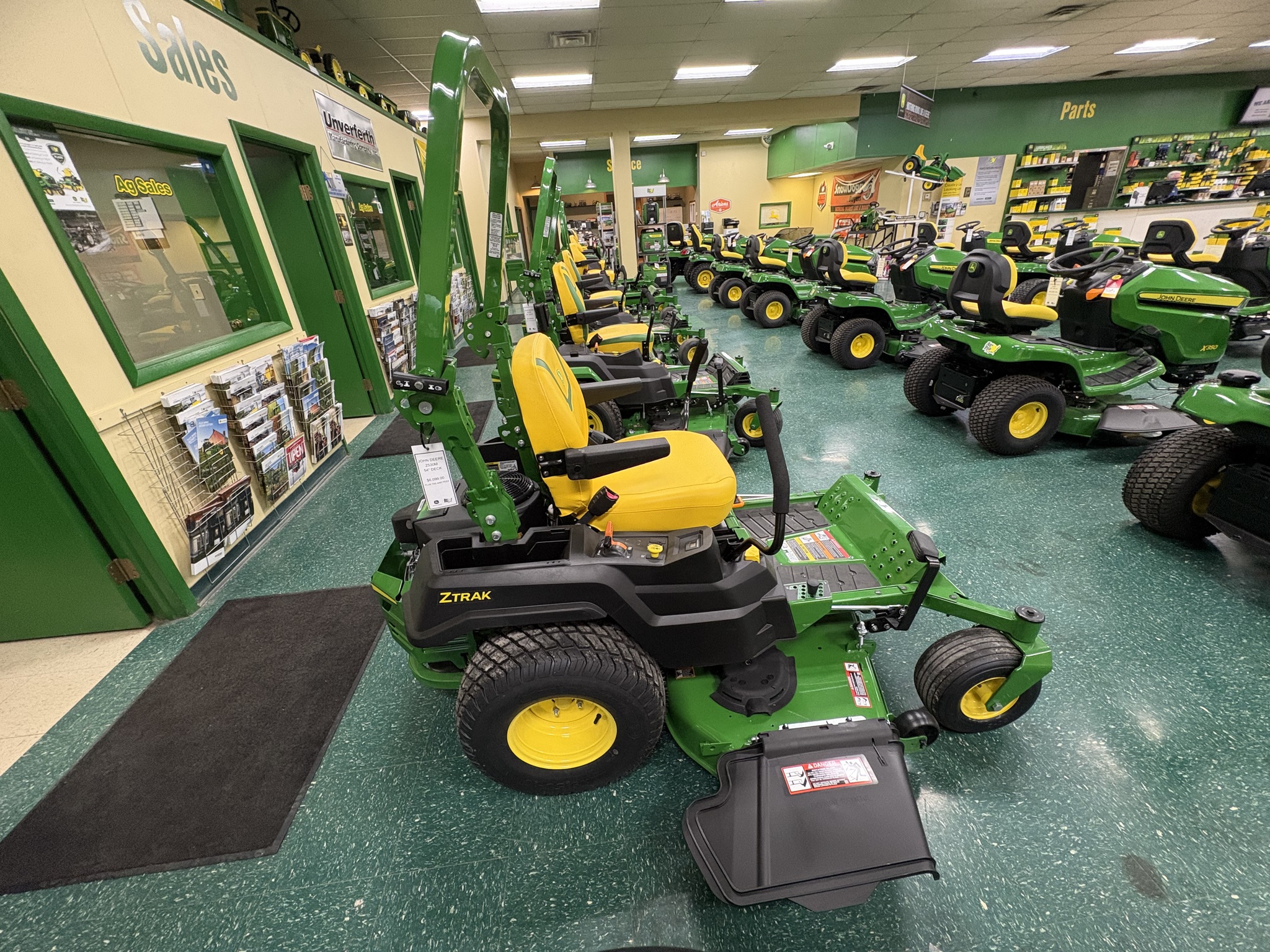 2026 John Deere Z530M Image 3