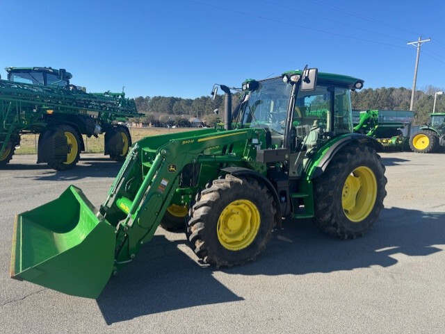 2022 John Deere 5100M