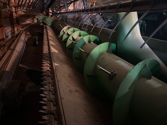 2009 John Deere 630F (6th thumbnail)