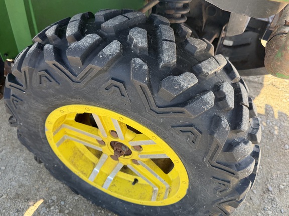 2017 John Deere 825i - Photo11