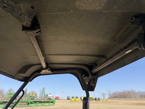 2017 John Deere 825i - Photo21