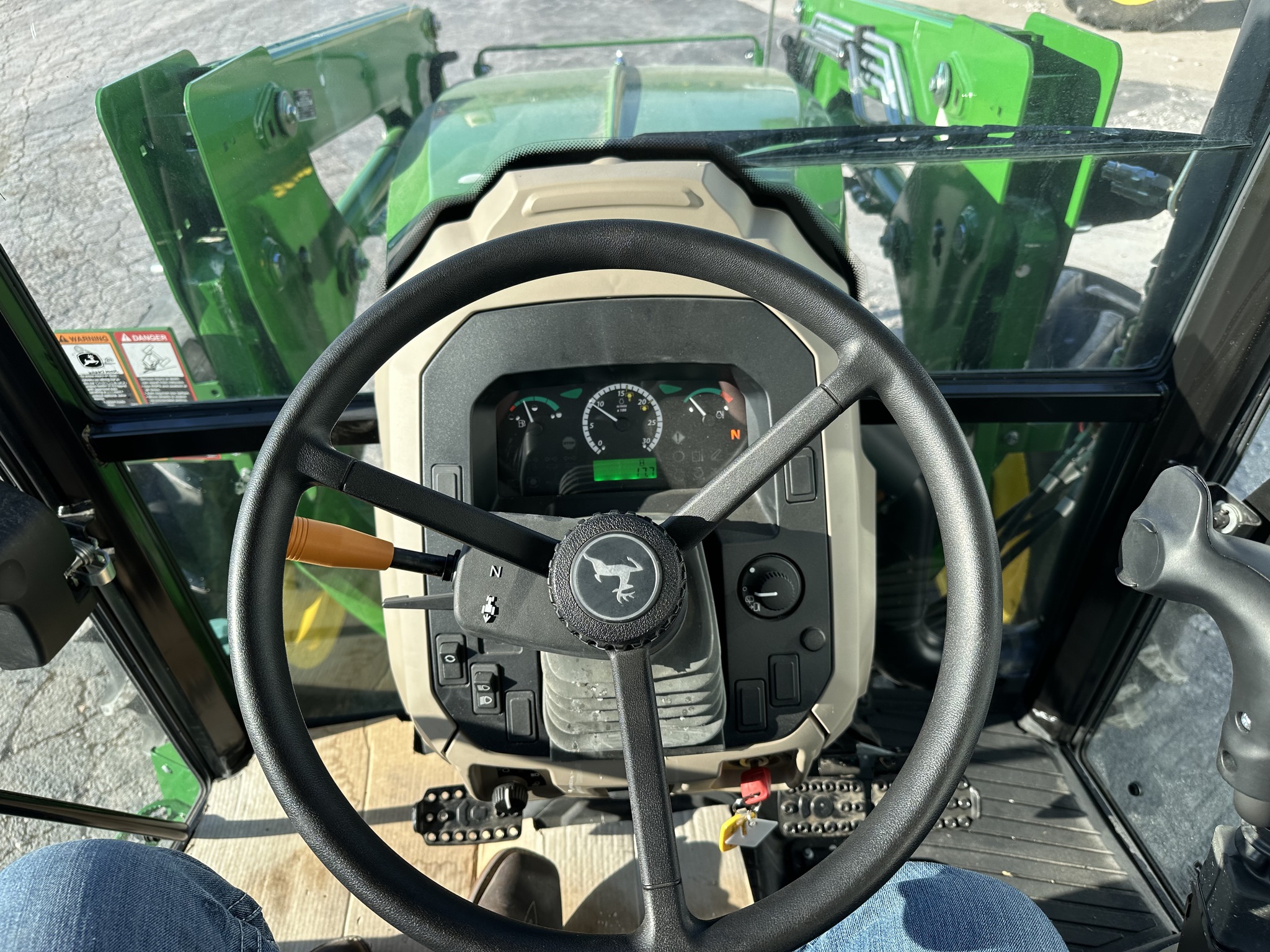  2023 John Deere 5075E at Heritage Tractor in Joplin, MO
