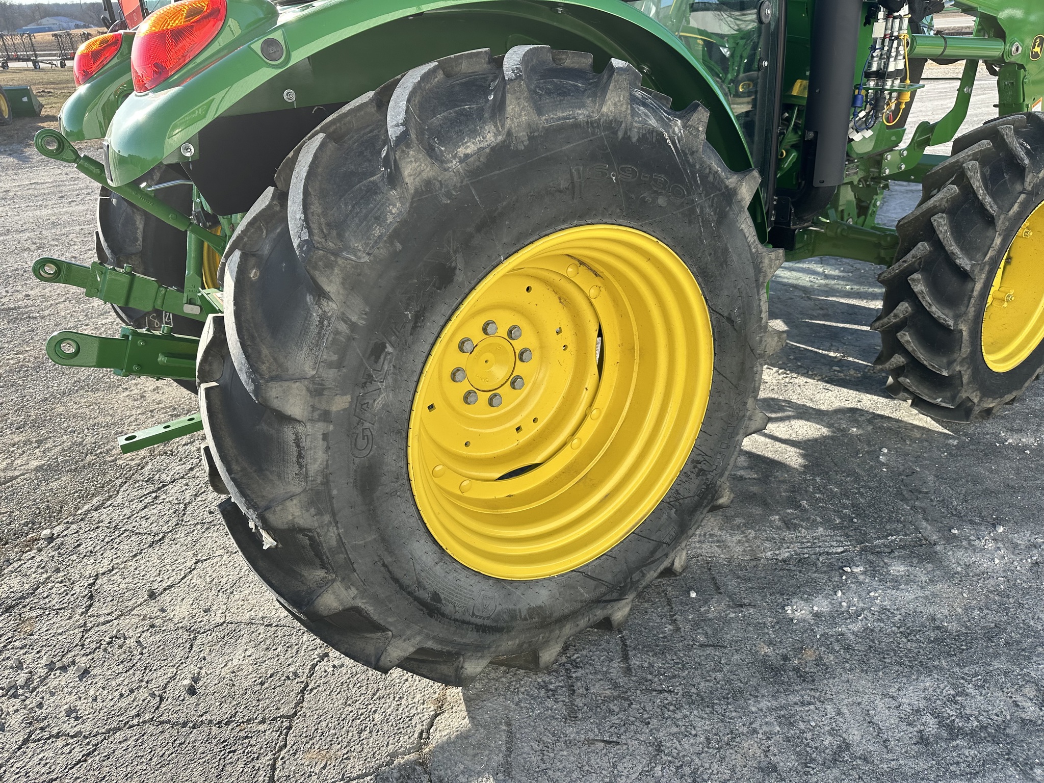  2023 John Deere 5075E at Heritage Tractor in Joplin, MO