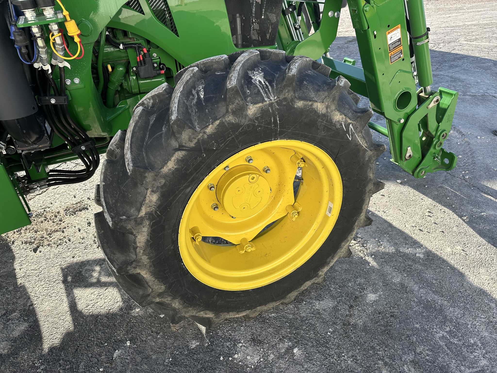  2023 John Deere 5075E at Heritage Tractor in Joplin, MO