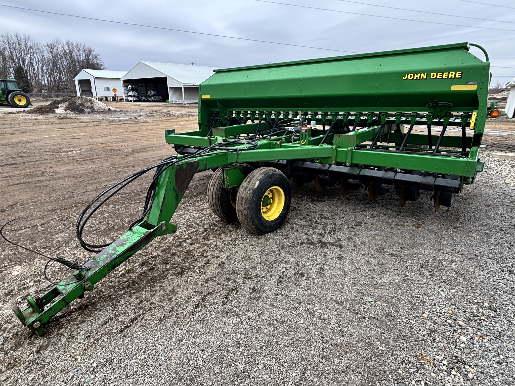 2001 John Deere 1560 Image 6