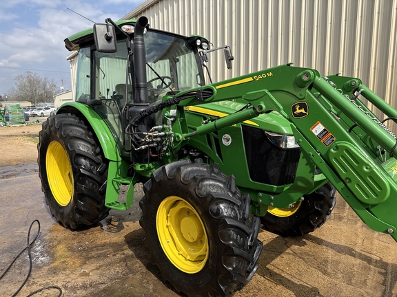 2022 John Deere 5100M Photo 3