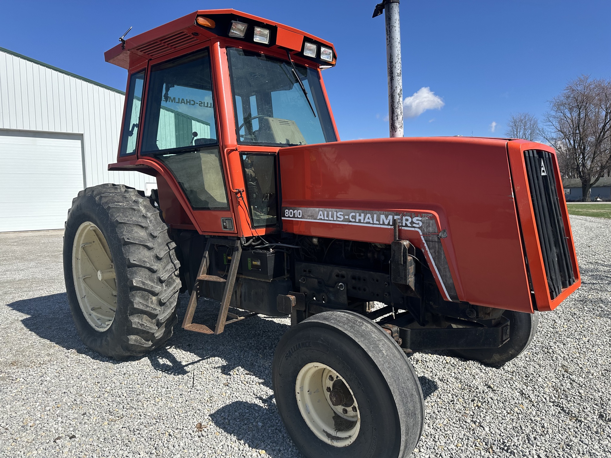 1985 Allis-Chalmers 8010 Image 2