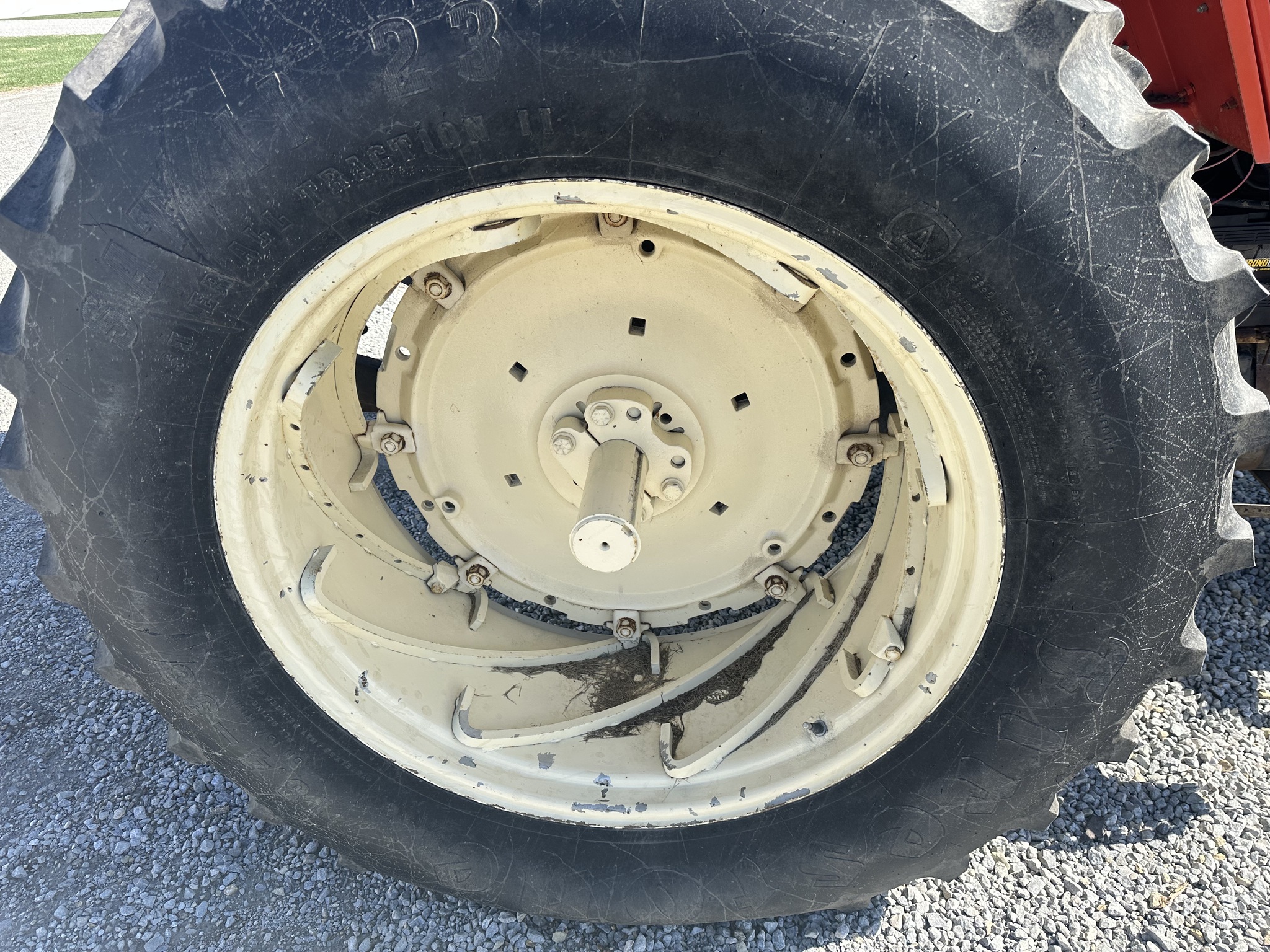 1985 Allis-Chalmers 8010 Image 9