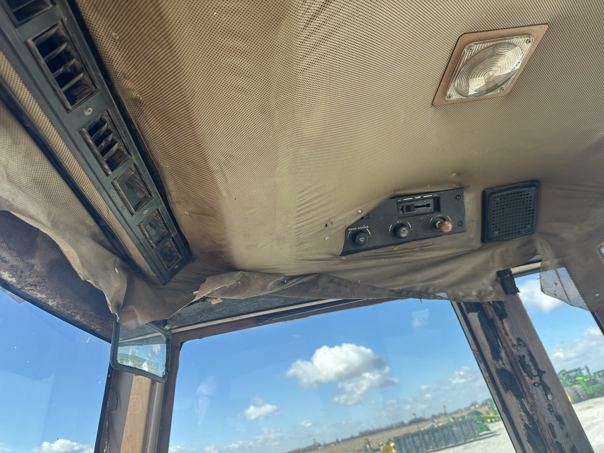 1985 Allis-Chalmers 8010 Image 20