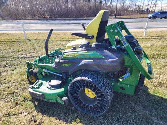2025 John-Deere Z960M