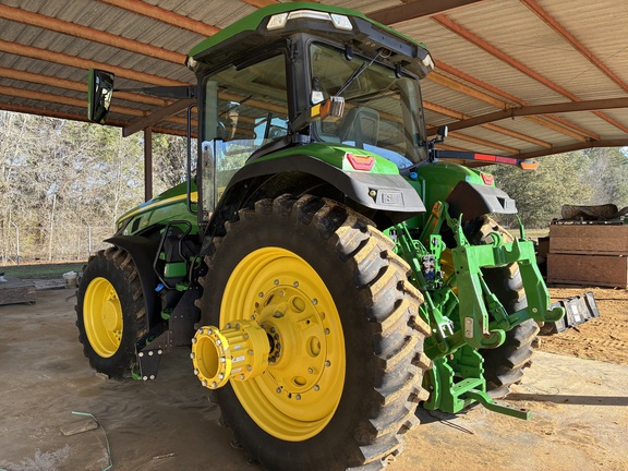 2025 John Deere 8R 250 Photo 4