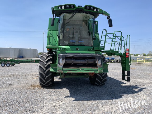Photo of 2023 John Deere S780