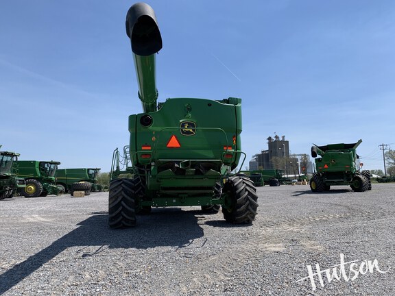 Photo of 2023 John Deere S780