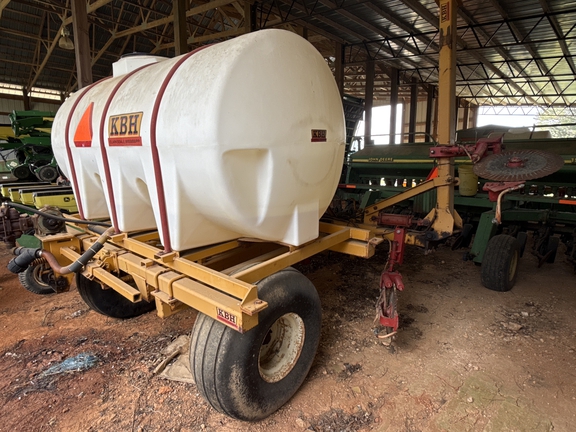 KBH Pull Type Nitrogen Applicator